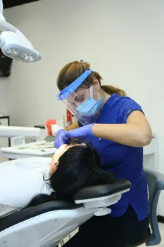 Diş beyazlatma uygulaması